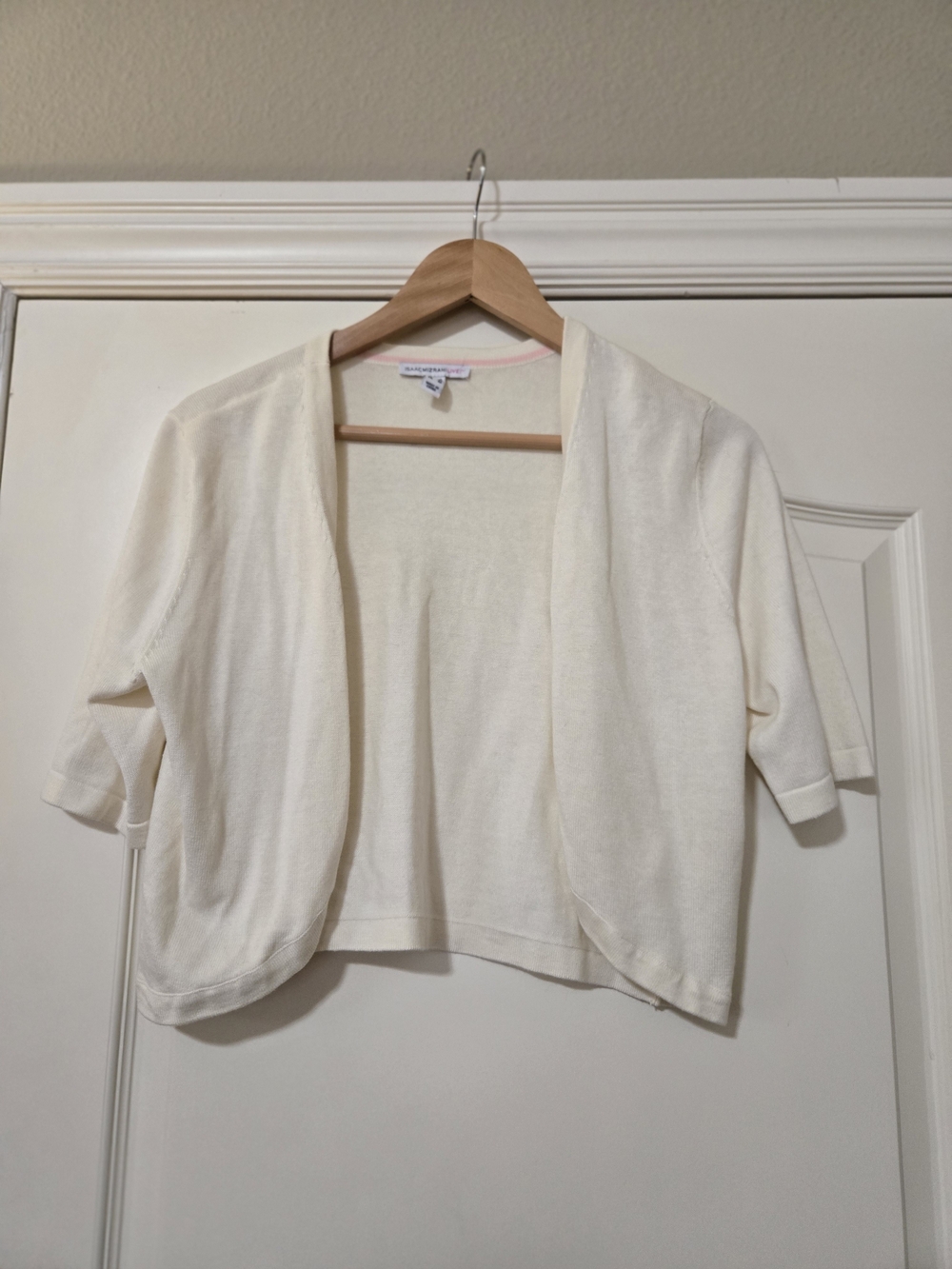 Isaac Mizrahi Cream Open-Front Cropped Shrug